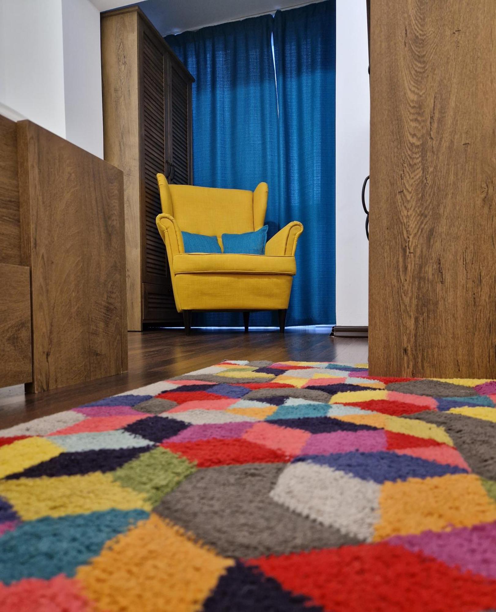 דירות Petroşani House Of Colors מראה חיצוני תמונה